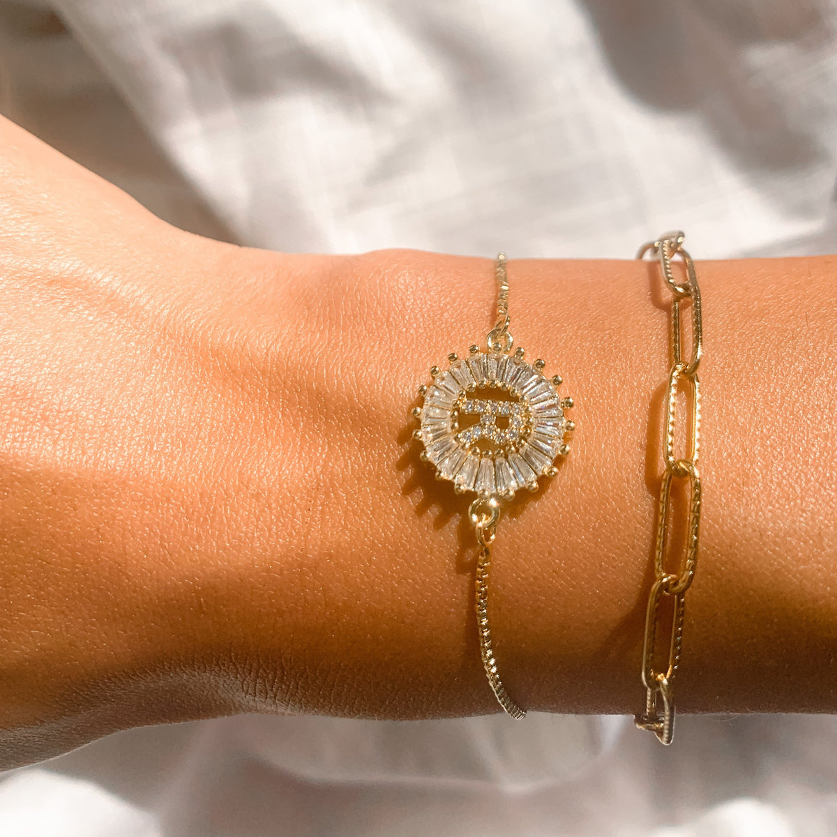 Zara Initial Bracelet - Dorado Gems
